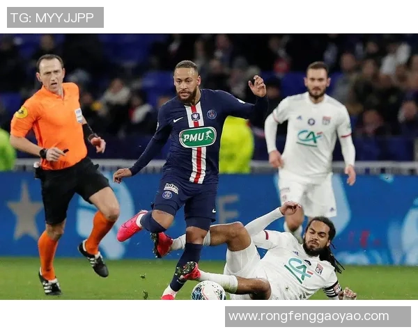 内马尔本赛季第五次受伤巴黎欧冠前景堪忧球队需应对挑战